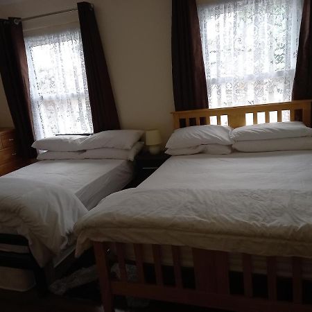 Bubblesbnb- 4 Bedroom House ลอนดอน ภายนอก รูปภาพ