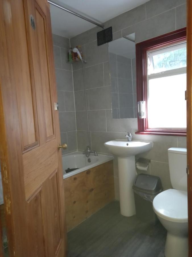 Bubblesbnb- 4 Bedroom House ลอนดอน ภายนอก รูปภาพ