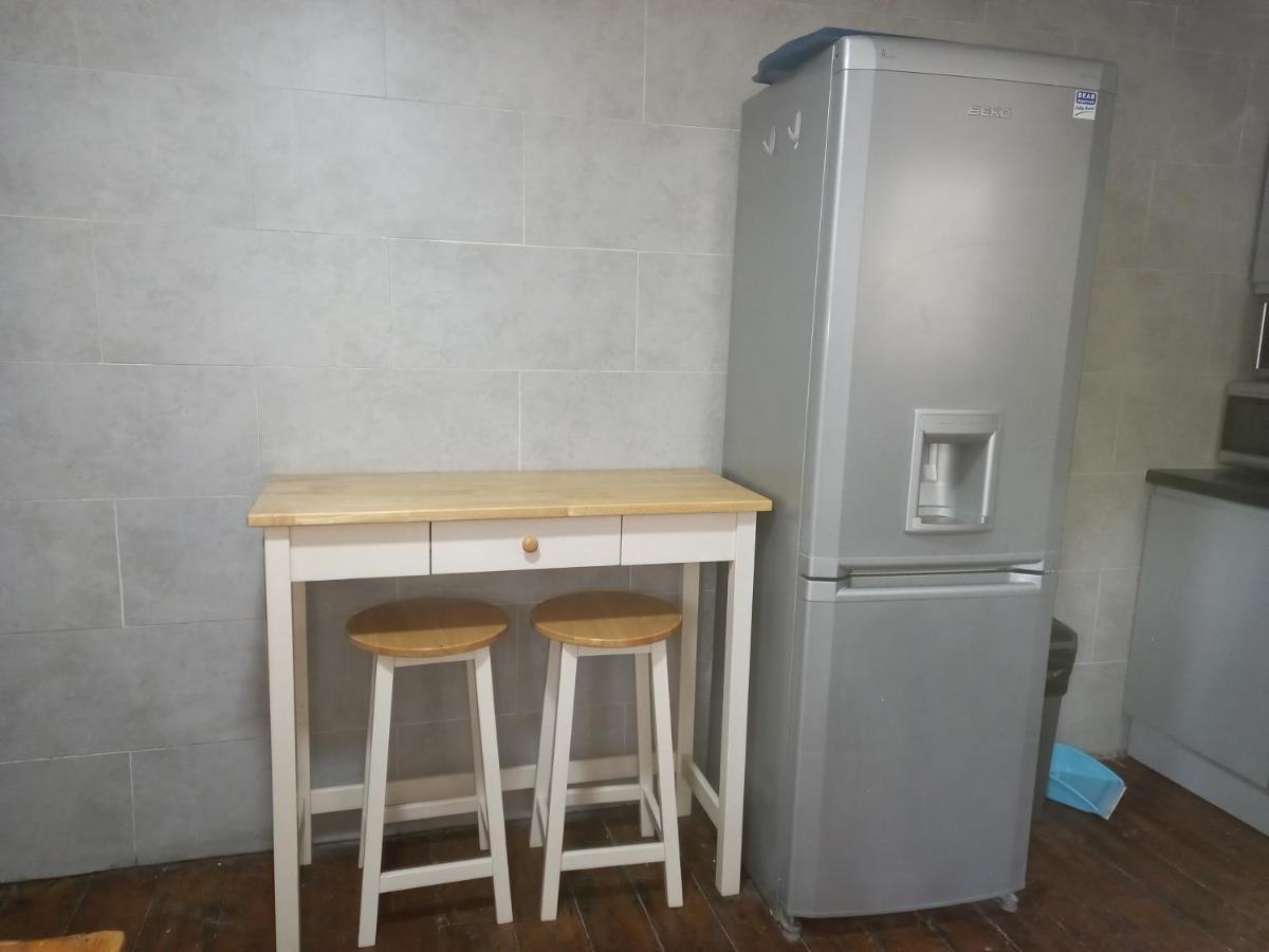 Bubblesbnb- 4 Bedroom House ลอนดอน ภายนอก รูปภาพ